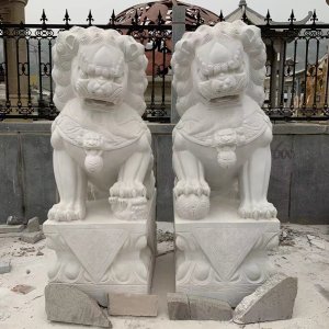 雕刻狮子图片展示